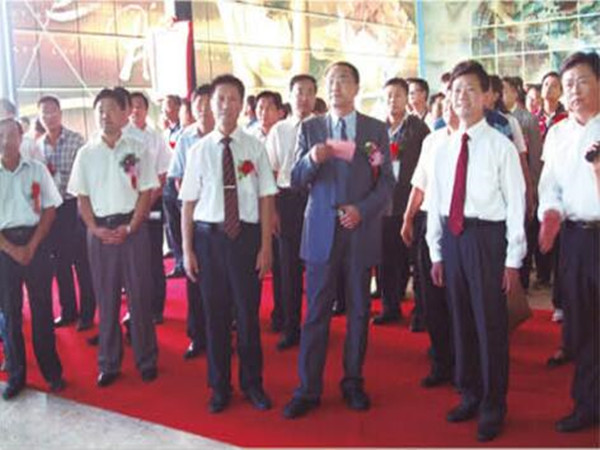 中广协领导参观洪海展厅