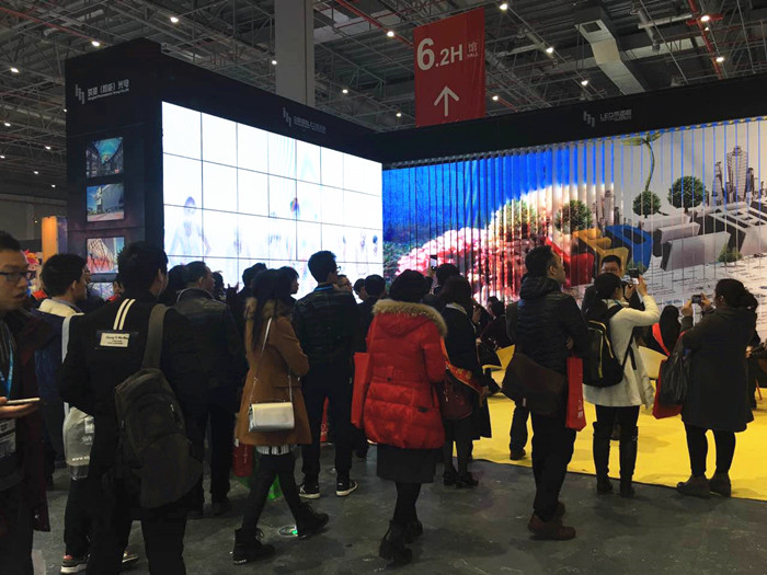 洪海光电上海广告展会现场