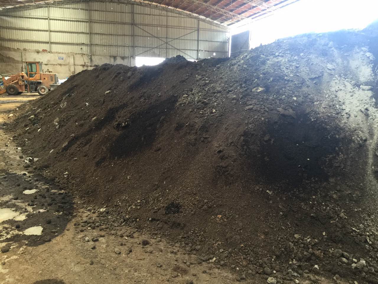 公司拥有年产20万吨综合性肥料的生产能力