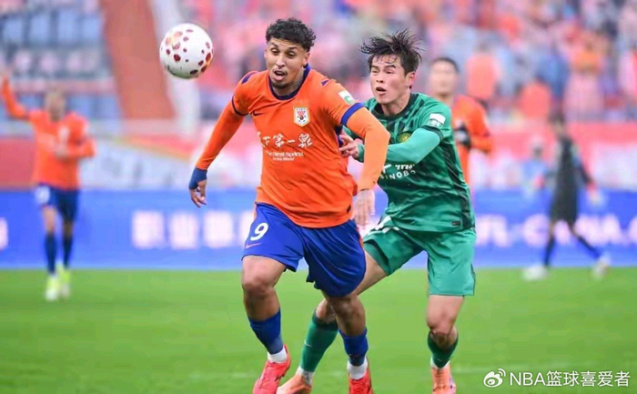 山东泰山客场惨败玉昆 韩鹏战术保守引质疑