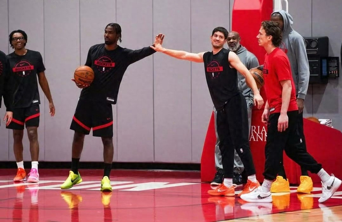 火箭队两连败杜兰特失误