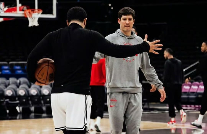 火箭队两连败杜兰特失误成关键 申京复出难救颓